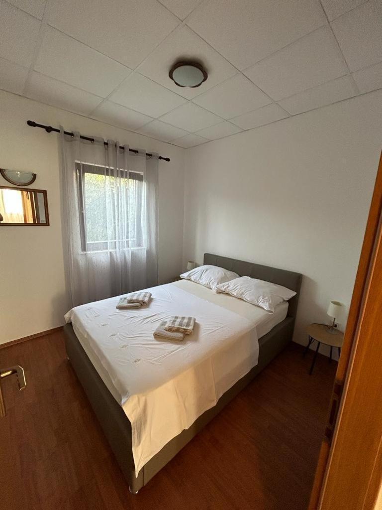 Apartments By The Sea Slatine, Ciovo - 1128 Εξωτερικό φωτογραφία